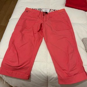 BRAND NEW SANCTUARY PINKISH-coral but more pink 3/4 PANTS - size 25
